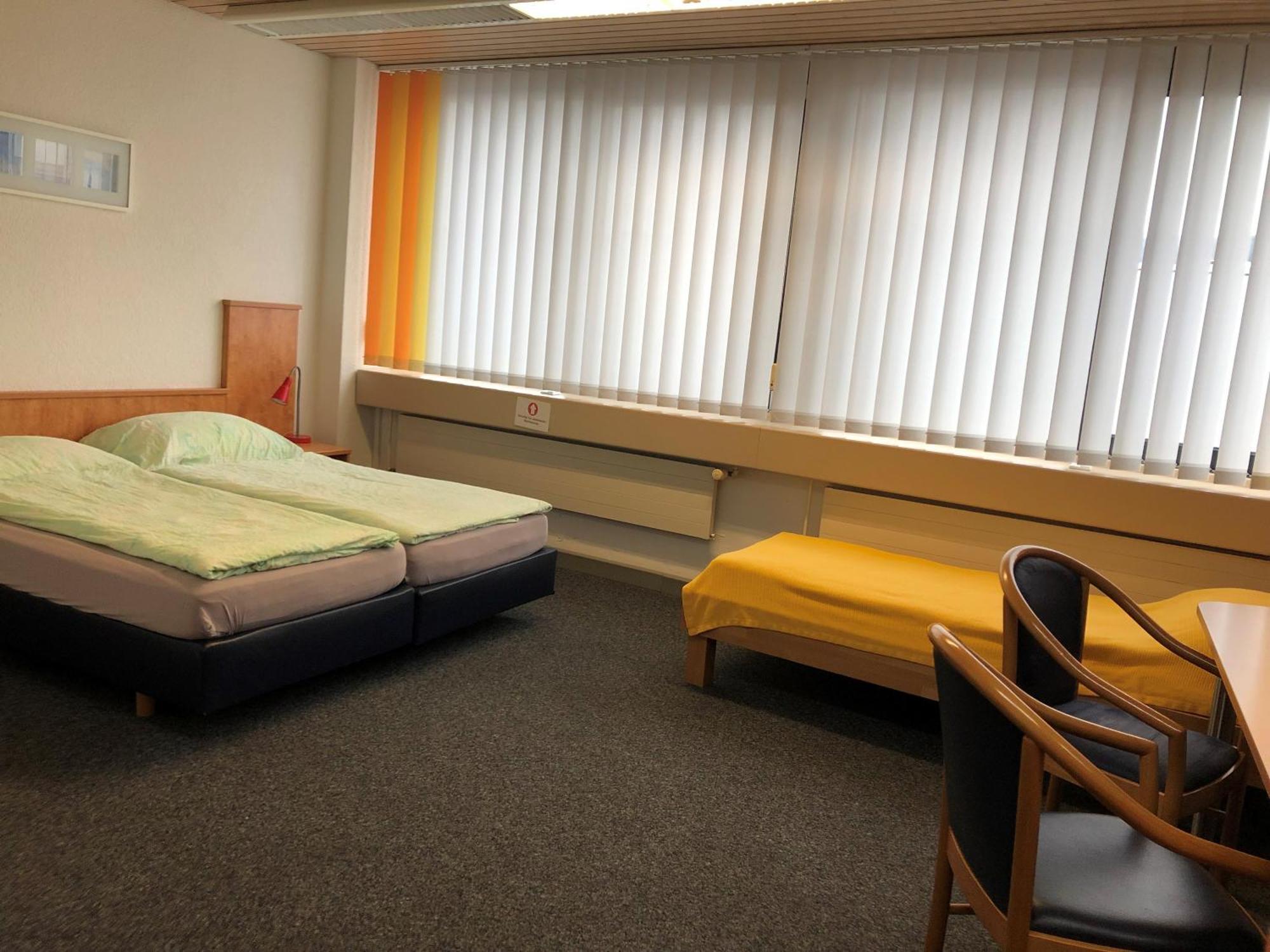 Budget Motel Self Check-In Dällikon Exterior photo